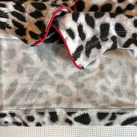 Soma Animal Print Long Sleeves and Pants Pajama Set Size XS Black and White - Picture 11 of 16